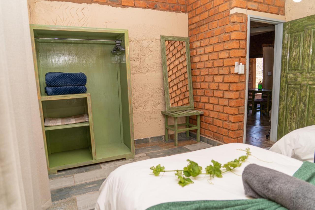Otavi Vineyards Self-Catering & Camping Exterior foto