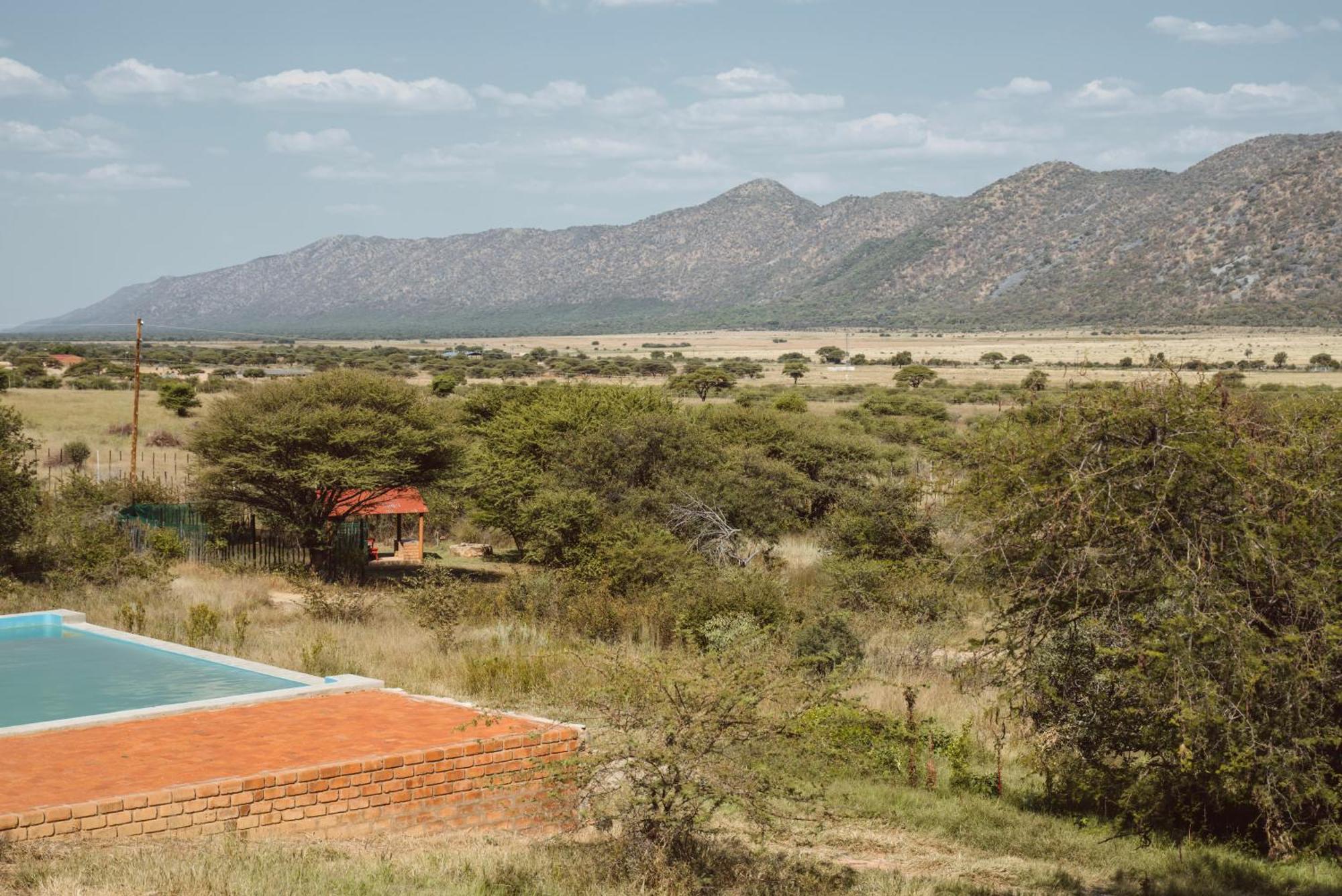 Otavi Vineyards Self-Catering & Camping Exterior foto